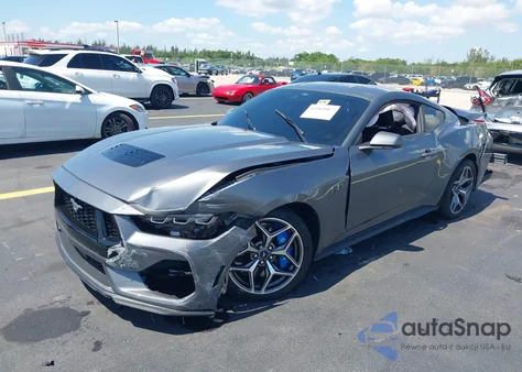 2024 Ford Mustang Gt Premium Fastback z USA, uszkodzony, nr VIN 1FA6P8CF8R5404304